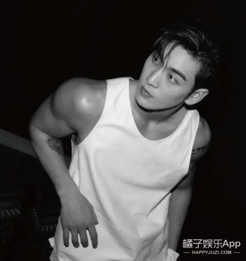 瘦了的胡先煦霸占热搜?男明星少年感全靠瘦,发面馒头哒咩!_腾讯新闻