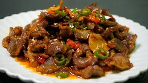 鸡胗最下饭的做法,操作简单易上手,麻辣香脆,越吃越上瘾!