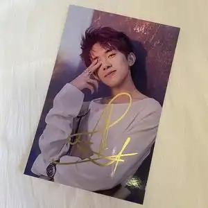 易烊千玺亲笔签名照(亲签保真!