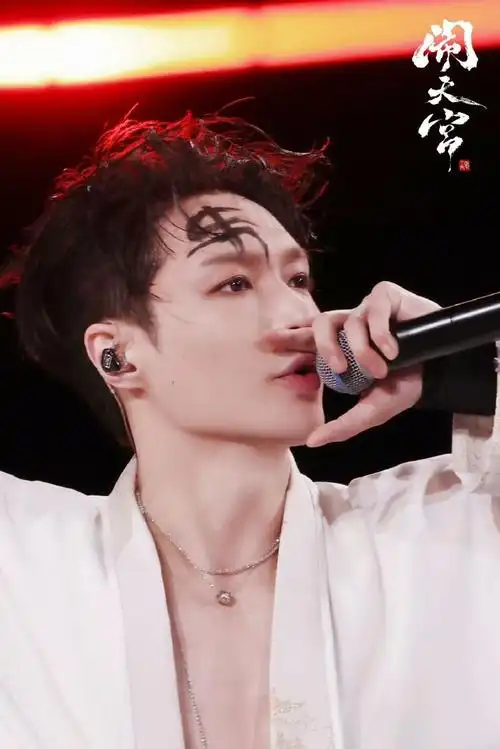 张艺兴影音人气双top#断层王者实锤!