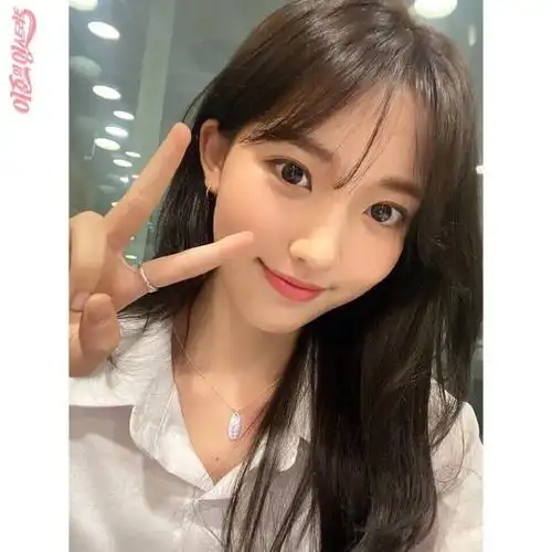 韩国女艺人郑多彬sns发照秀可爱迷人美貌