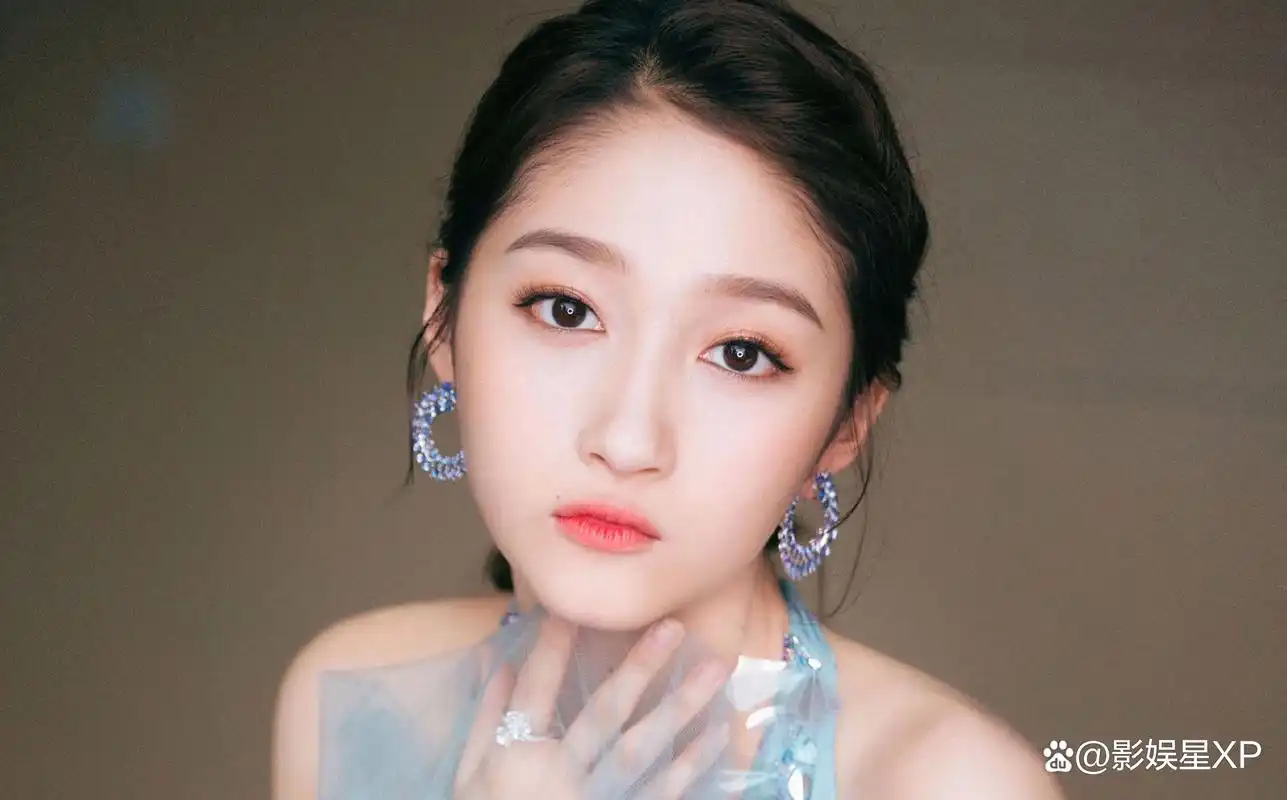 《王牌对王牌8》开录,唐嫣关晓彤古装造型惊艳,飞行嘉宾来头大