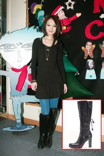 组图张韶涵娇小身材如何穿长靴