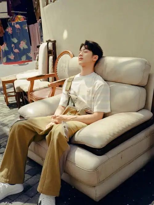 和赖冠霖逛弄堂的一天