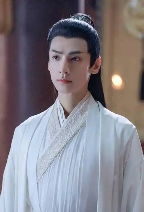 杨洋帅,肖战,王一博少年感十足_图片_微博_来源