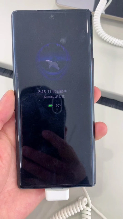 荣耀magic6如何设置锁屏手电筒 - 抖音