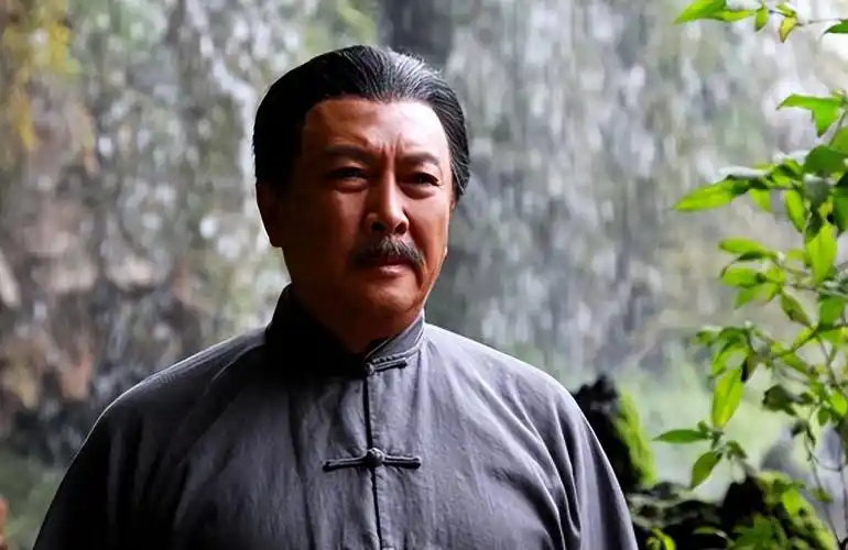 回顾唐国强:家人相继离世,如今71岁的我不敢老去,还要照顾老母亲