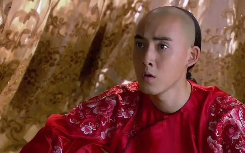 新还珠格格永琪不会给欣荣幸福欣荣不信这不圆房就开始分床了