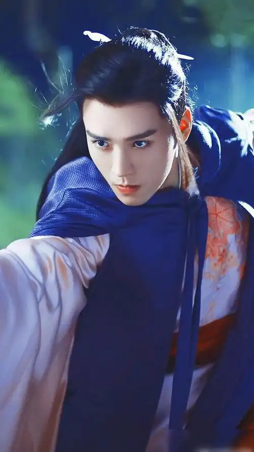 山河令温客行见自家阿絮穿的盛世美服花花绿绿穿出了仙气