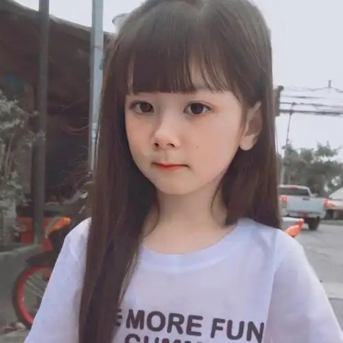 漂亮可爱的泰国小女孩微信头像
