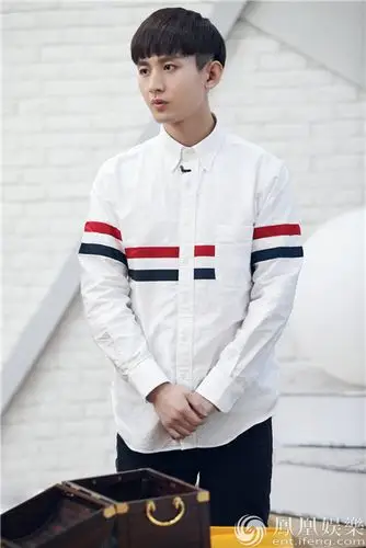 耿直成毅被辛辣拷问一年级同学剧组取经