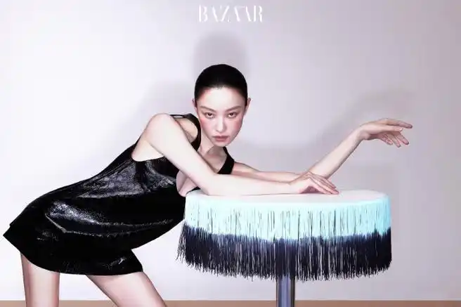 时尚芭莎三月刊##倪妮微醺感芭莎封面大片