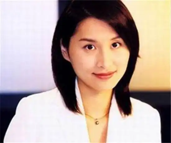 相差两岁看完何炅的老婆再看看李维嘉的老婆网友差距真大