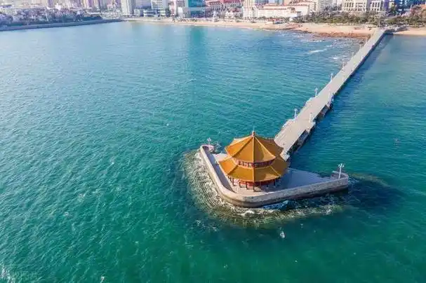 历史,宗教,民俗,乡情,节日庆典赋予青岛丰富的旅游内涵