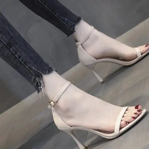 白色高跟鞋女细跟8cm百搭气质露趾一字带凉鞋2020新款女夏季
