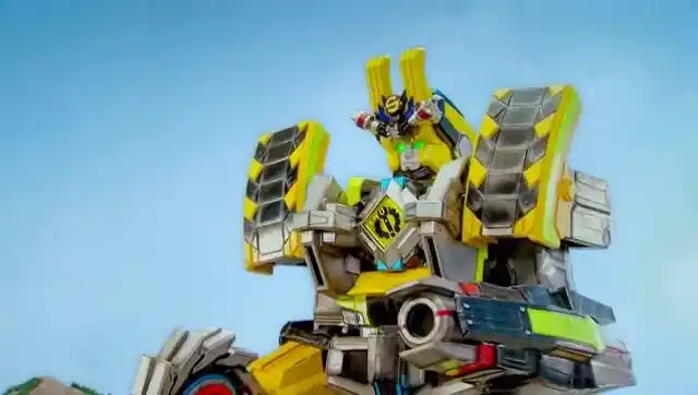 巨神战击队:爆裂战击王牵制仇恨怪,冲锋战击王来找它的破绽