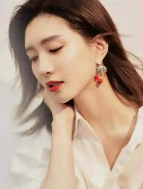 江疏影明星壁纸(28)