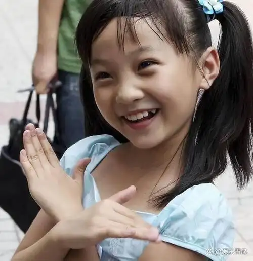 被注射抑生长剂,发烧生病无人管,这5位小童星被父母"害惨了"