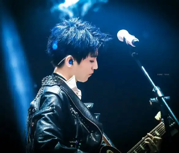 提取码: 73im】&新鲜事【蟹味珍藏馆—王俊凯图包/行程饭拍图频汇总