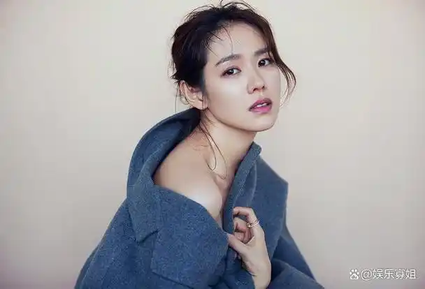 孙艺珍在ins上晒儿时照为儿子庆祝1岁生日,她说:"我们小甜豆的第1个