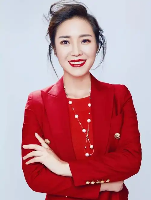 云朵:被刀郎养了整整10年,歌手舞台公开踢馆,为师父一雪前耻7-度小视