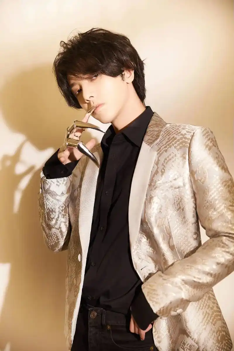 华晨宇 #eternity组织 #念飒社团 #华柒玖 "大 - 抖音