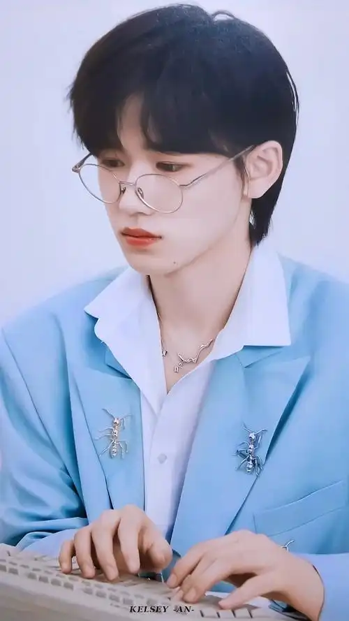 宋亚轩蓝色系合集