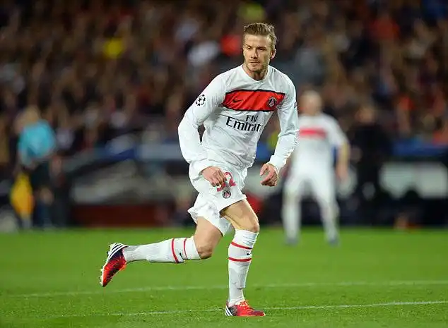 目前球场上的跑动记录是由贝克汉姆在2001年世界杯预赛对阵希腊创造