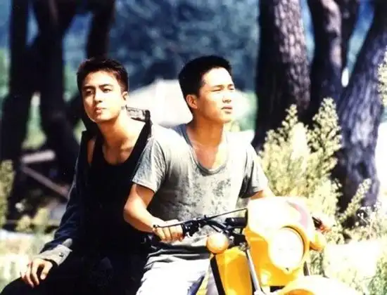 p>《初恋》是一部韩国电视剧,由 a target="_blank" href="/item/崔