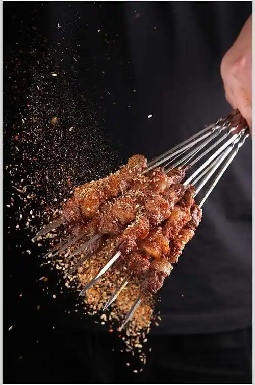 辣椒孜然散肉串上烤串图片