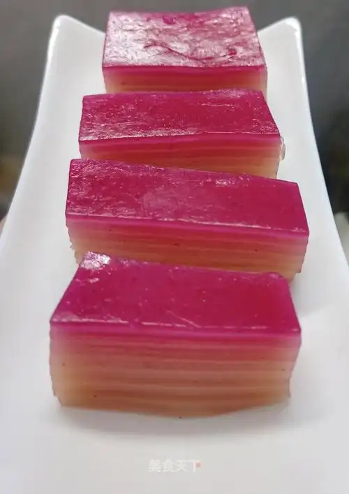 火龙果千层糕