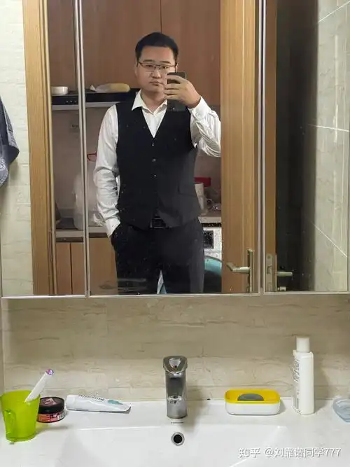 胖胖的男生怎么穿搭呀 本人学生172cm170斤 球球大佬们了? - 知乎