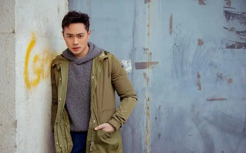 曹骏透露星途坎坷,尔冬升抛出橄榄枝,两人已成功加上微信_哔哩哔哩