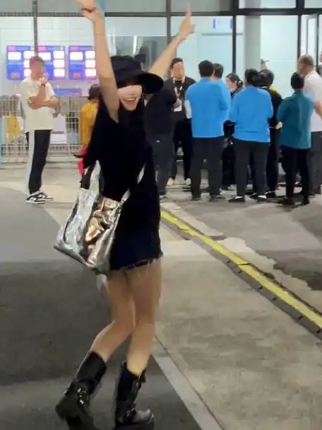 奥运会资格系列赛·上海#迟到的小记录00黄龄超话#龄动夏日#黄龄的