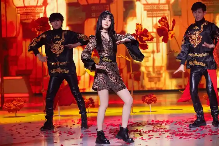 谭松韵录制《净土》舞蹈,《王牌对王牌》节目未播,背后原因三点