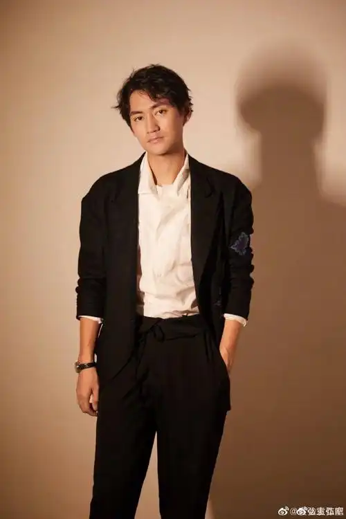 袁弘副业是挖煤#袁弘主业演员副业是挖煤吧,一个人打两份工可真不