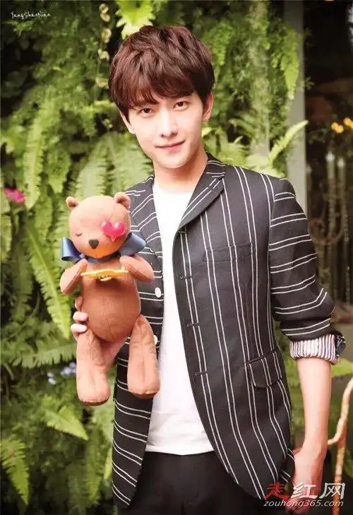 杨洋个人资料简介女朋友到底是谁