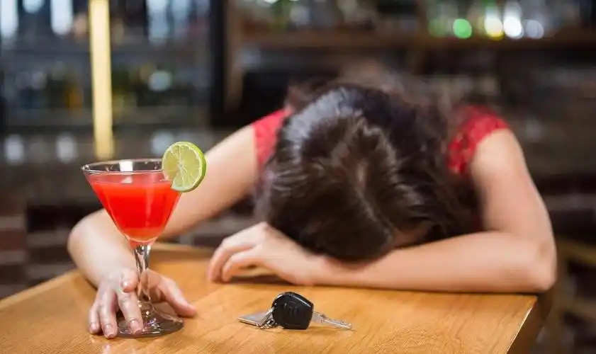 当酒吧遇上还原水机,生意马上不一样