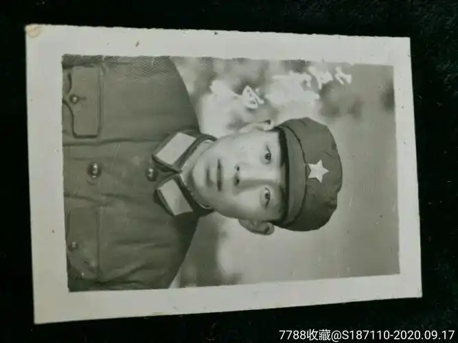 军人穿军装半身照片