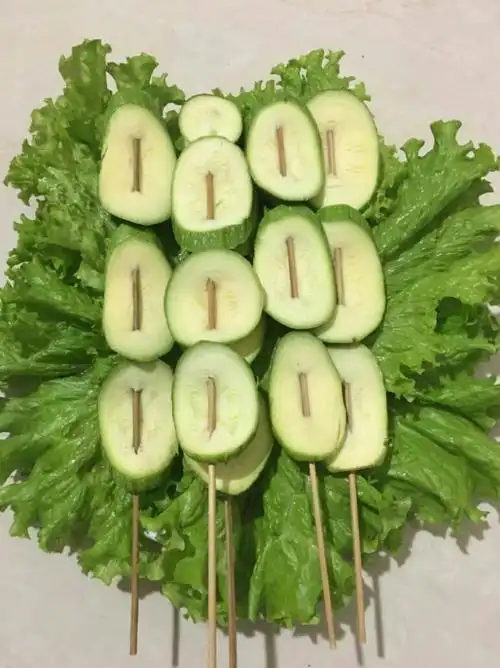 小瓜 ￥2元/串 已售1893份