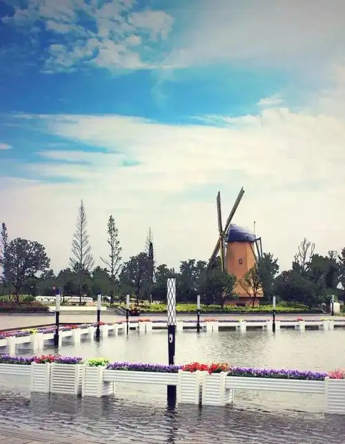 哇!劲爆!宿迁湖滨公园首届"巨型卡通,恐龙,骆驼"春游文化狂欢节!清明