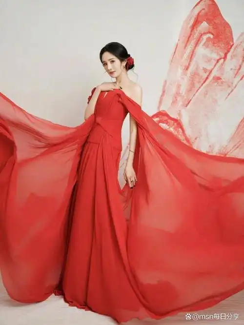 内娱最美双眼,杨幂古偶赛道领跑85花一骑绝尘