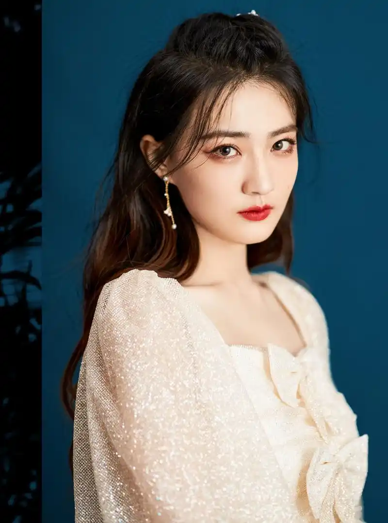 锁定今晚19:30 cctv-15 明晚 19:30 cctv-3