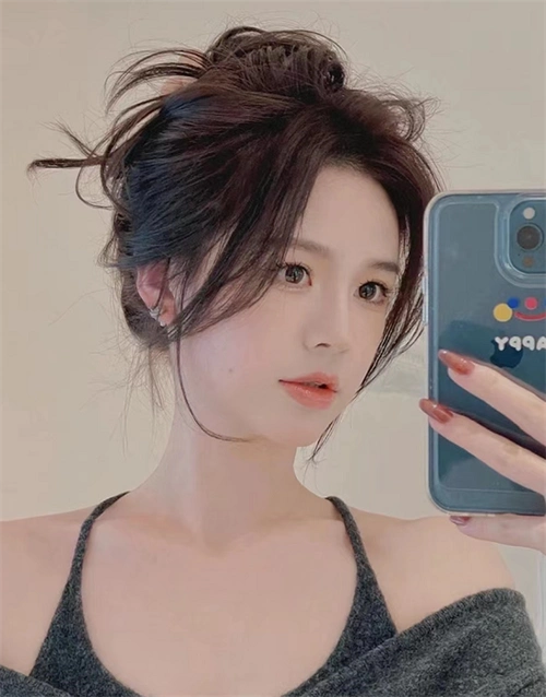 最修饰脸型的刘海 八字刘海谁剪谁瘦_刘海发型 - 美发站