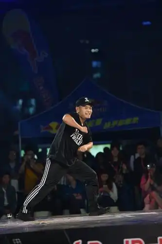 2016红牛国际街舞挑战赛成都预选赛locking火辣