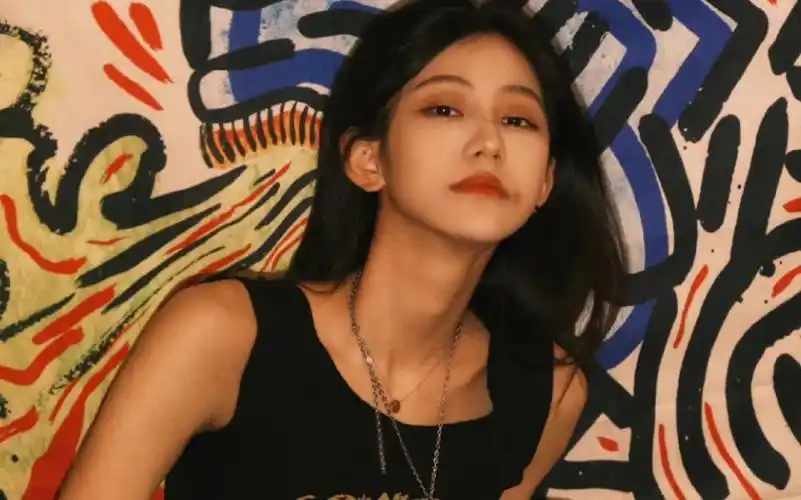 袁一琦照片卡点