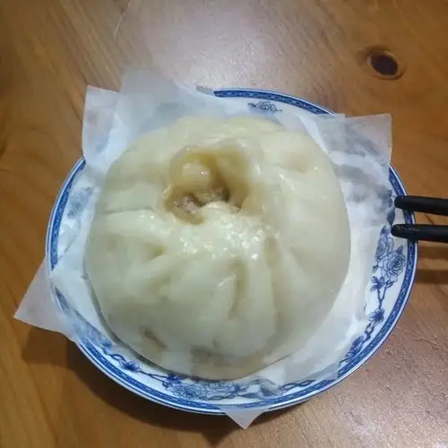 我一口吃成了大胖子做的白菜鲜肉包子