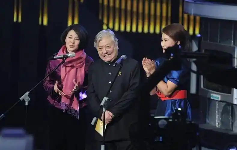 《康熙王朝》《武则天》导演陈家林去世,曾是小童星,主演男一号_导演