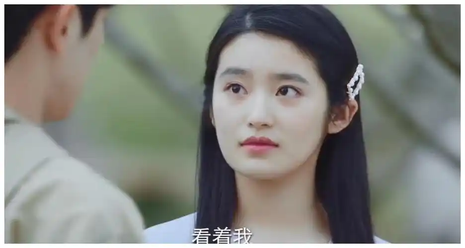 还记得初恋那件小事的何欣吗被称小林青霞新电影演美人鲛