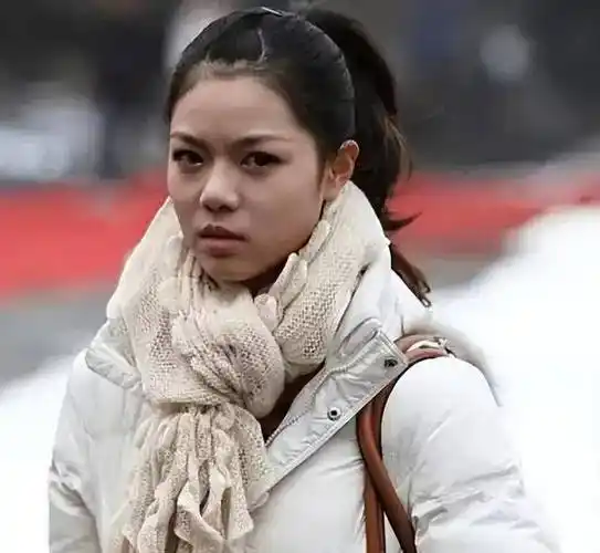 钟楚曦的颜值变化太惊人,从婴儿肥到高级脸,她到底整了哪些地方_这是